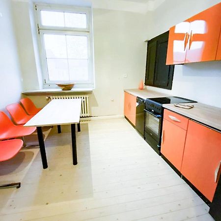 Alte Schule Gaestehaus - Fraeulein Apartment Битбург Екстериор снимка