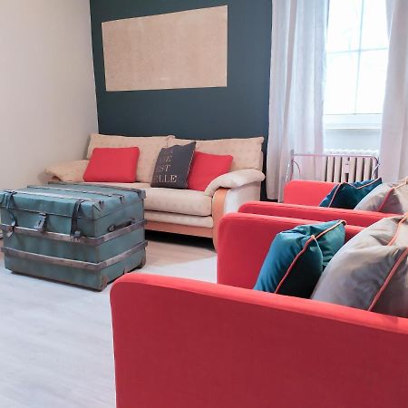 Alte Schule Gaestehaus - Fraeulein Apartment Битбург Екстериор снимка