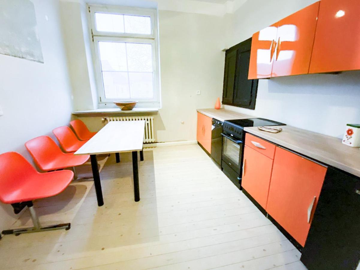 Alte Schule Gaestehaus - Fraeulein Apartment Битбург Екстериор снимка